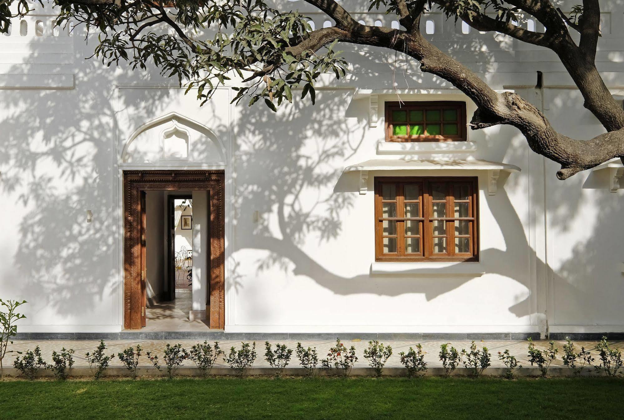 Saraca Hotel Lucknow Exterior foto